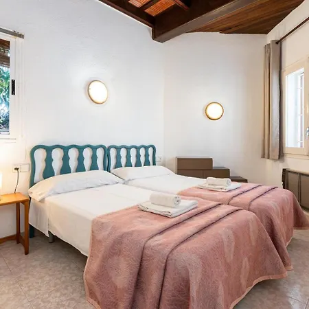 Villa Miguel Bed & Breakfast *